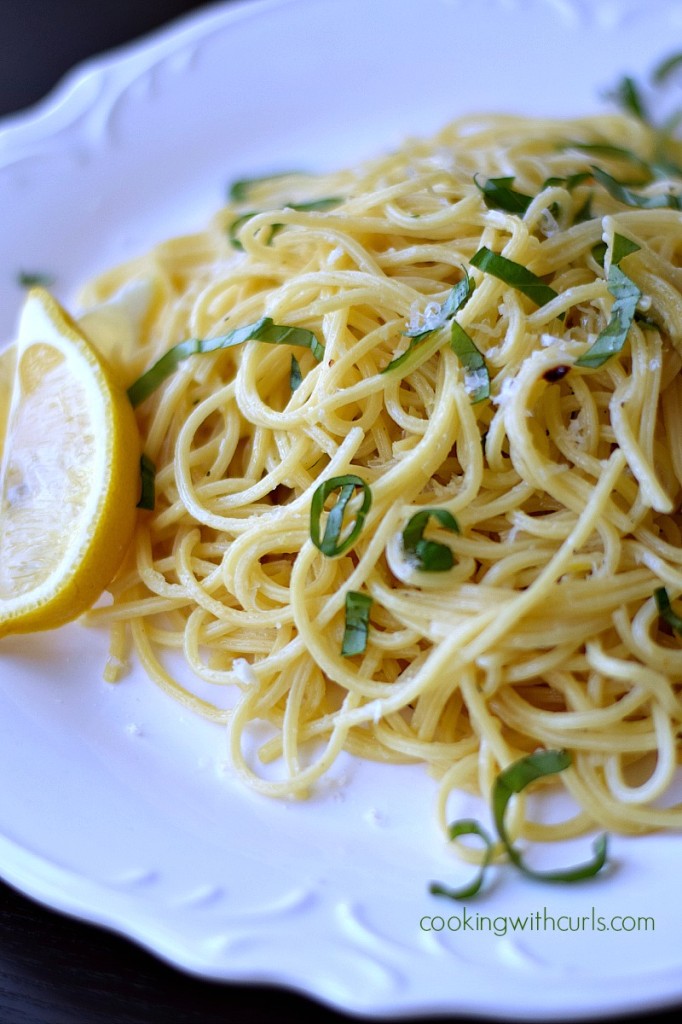 Spaghetti al Limone &amp; food of the world - Cooking With Curls