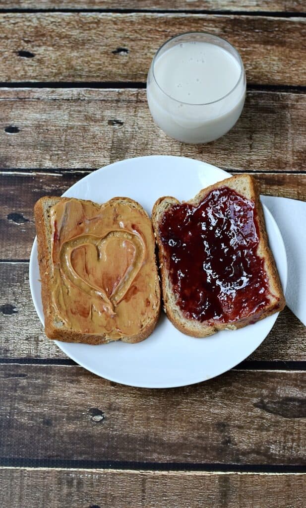 Peanut Butter & Jelly Sandwich Cooking With Curls