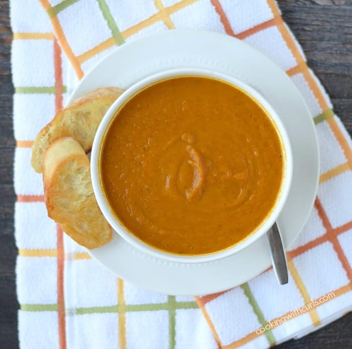 Roasted Carrot Soup | cookingwithcurls.com