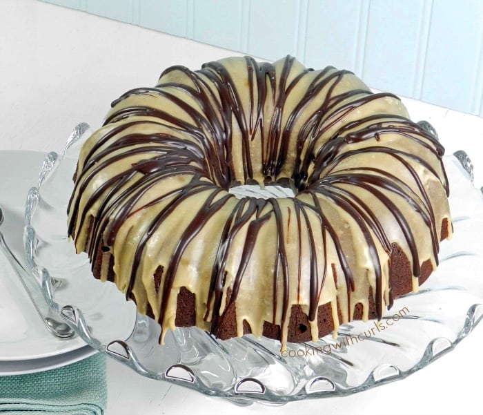 BAILEYS Kiss Cocktail Cake is always a hit at parties! cookingwithcurls.com