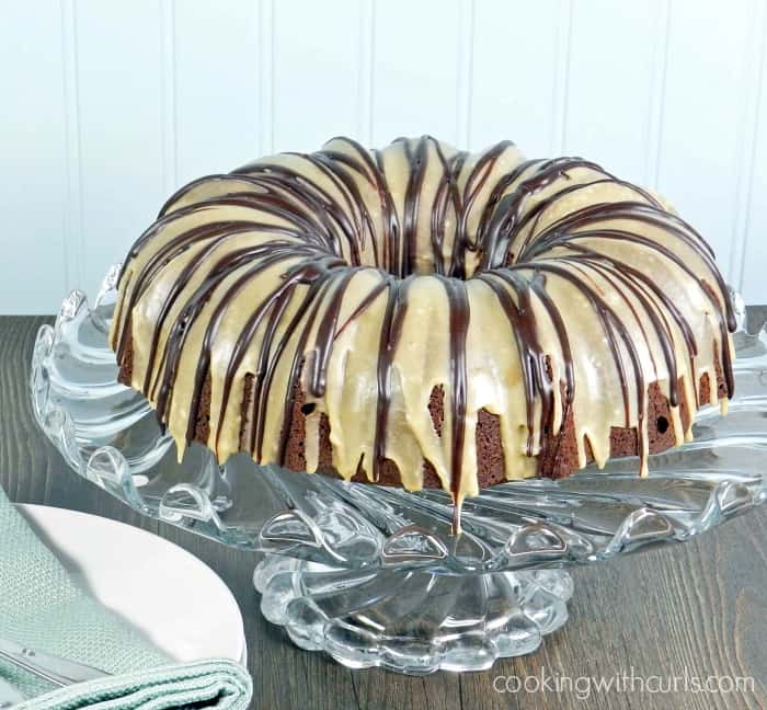 Baileys Kiss Cocktail Cake is always a hit at any party! cookingwithcurls.com