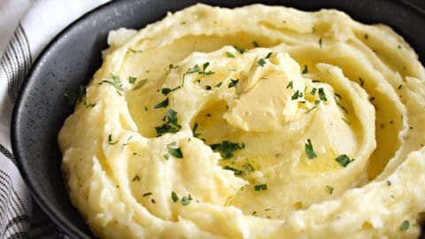 https://cookingwithcurls.com/wp-content/uploads/2013/03/How-to-Make-Perfect-Homemade-Mashed-Potatoes.-cookingwithcurls.com_-480x270.jpg
