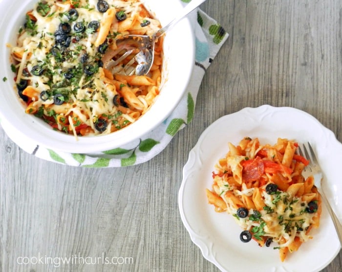 My dairy-free version of a classic Pizza Pasta Casserole! cookingwithcurls.com
