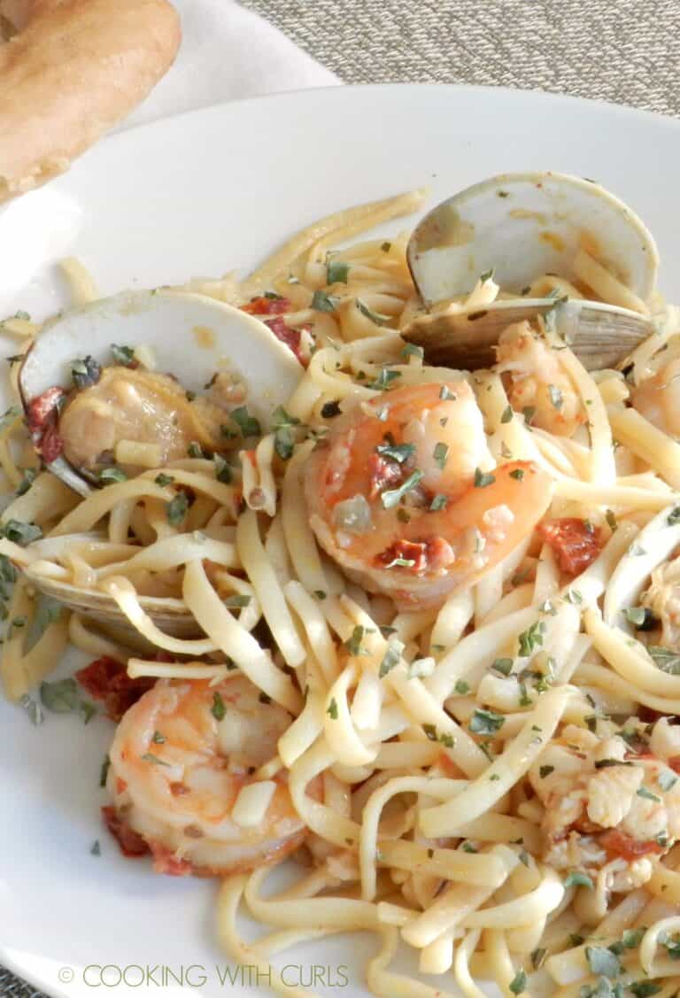 Italian Seafood Pasta - Cooking with Curls