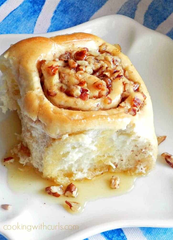 These Baklava Sourdough Cinnamon Roll are filled with all the flavors found in baklava cookingwithcurls