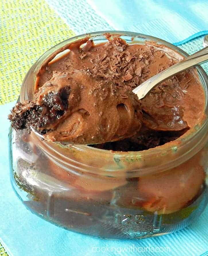 Grab your spoons, this Death by Chocolate Trifle is insanely delicious! cookingwithcurls