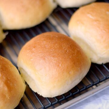 Hamburger Buns: Cooking 101 - Cooking with Curls