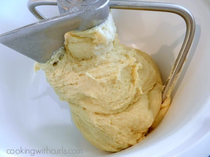 Homemade Hamburger Buns Cooking with Curls
