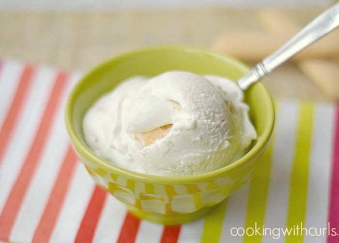 Wouldn't you love a bowl of Limoncello Tiramisu Ice Cream for dessert tonight 