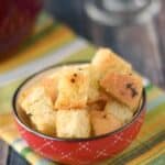 Crunchy Garlic Croutons are perfect on salads and soups! cookingwithcurls.com