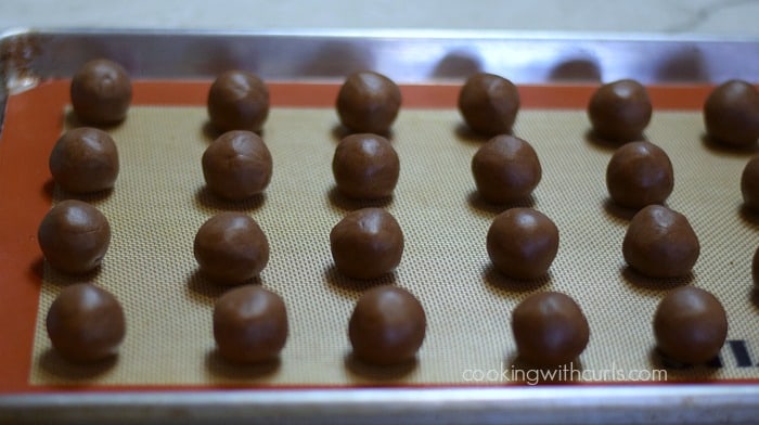 Chocolate Mint Truffle Snowballs pan cookingwithcurls.com