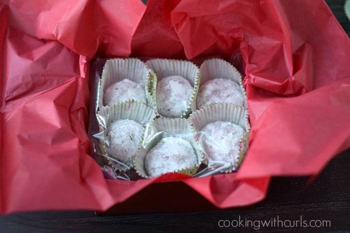 Chocolate Mint Truffle Snowballs wrapped up | cookingwithcurls.com