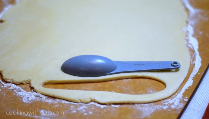 Pie Crust Spoons cut cookingwithcurls.com