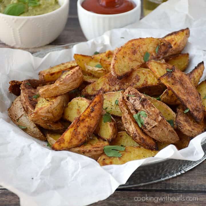 Baked Potato Wedges make the perfect side dish cookingwithcurls.com