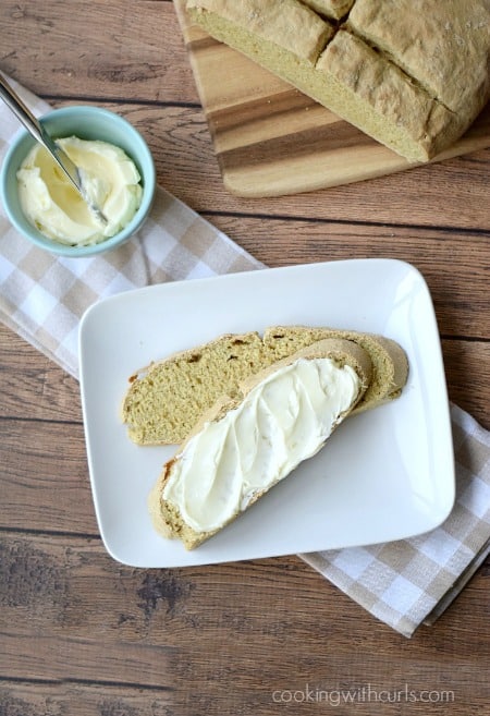 Irish Soda Bread with creamy butter cookingwithcurls.com450