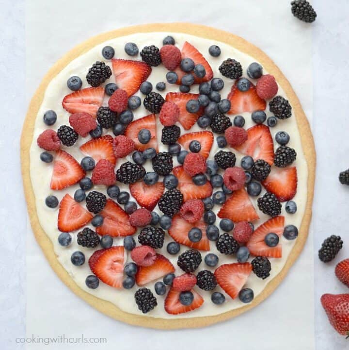 Fresh Berries Cookie Pizza - Cooking with Curls