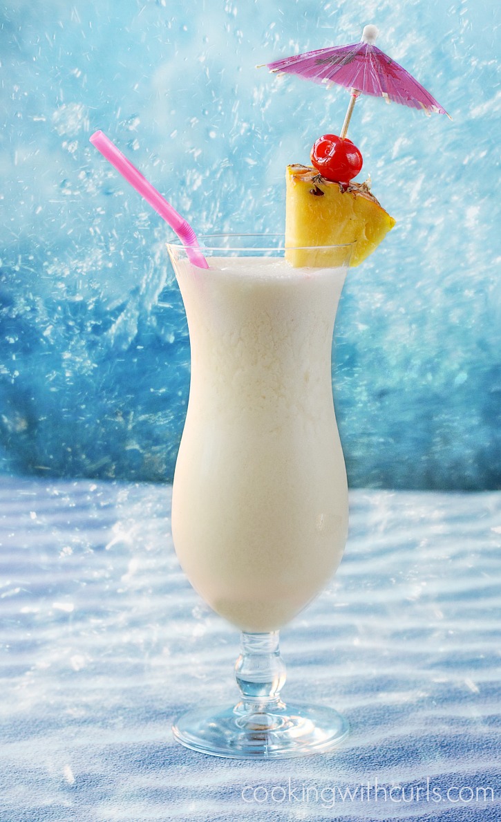 Classic Piña Colada - A sweet tropical cocktail made with rum, pineapple juice, and coconut cream | cookingwithcurls.com