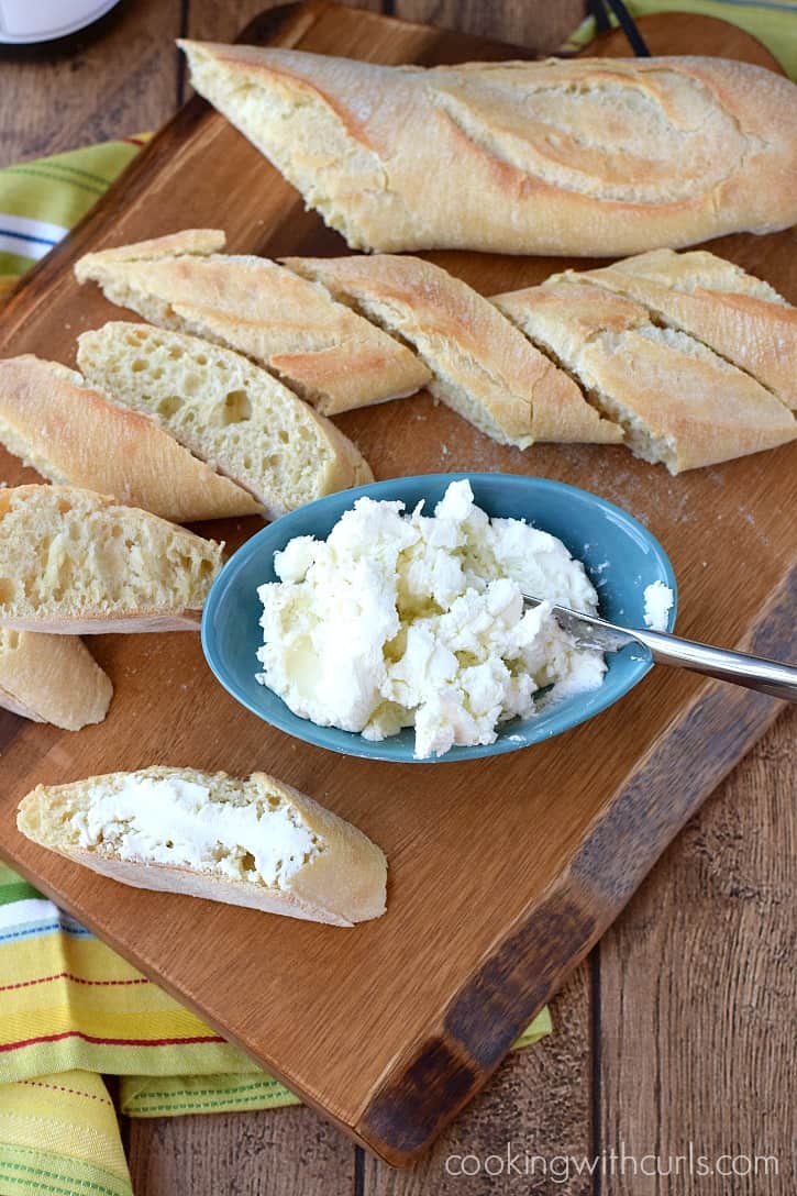 Baguette and Goat Cheese cookingwithcurls.com