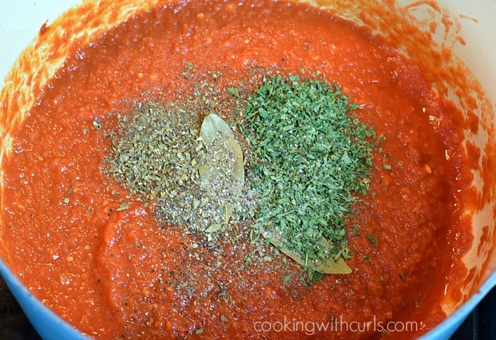 Classic Marinara Sauce herbs cookingwithcurls.com
