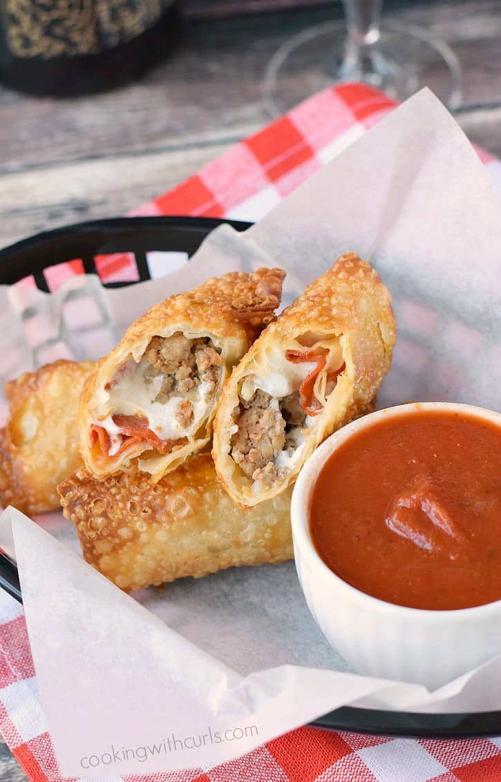Meat Lover's Pizza Rolls with Homemade Pizza Sauce are for a fun twist on pizza night!! cookingwithcurls.com
