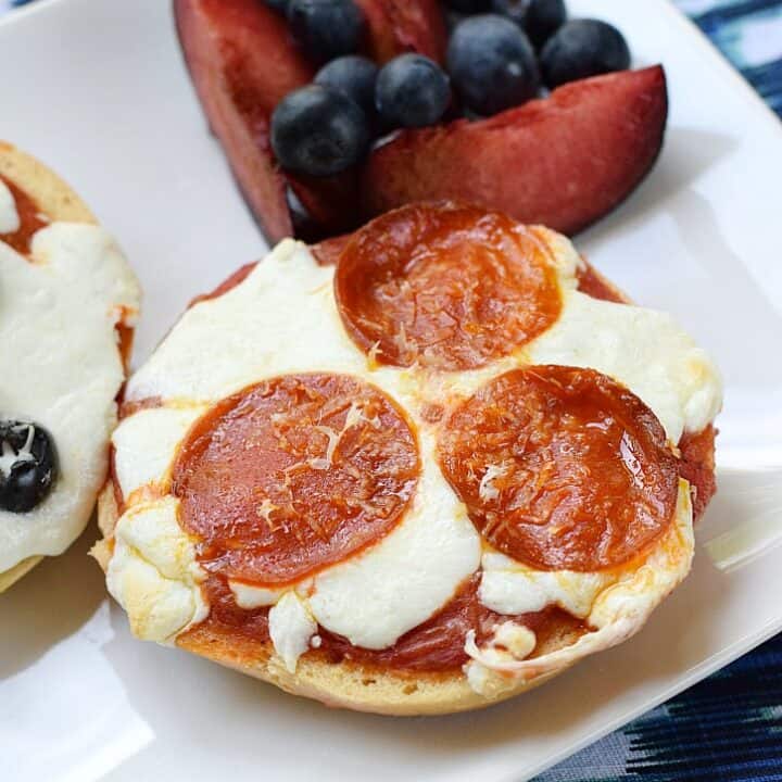 Bagel Pizzas Cooking with Curls