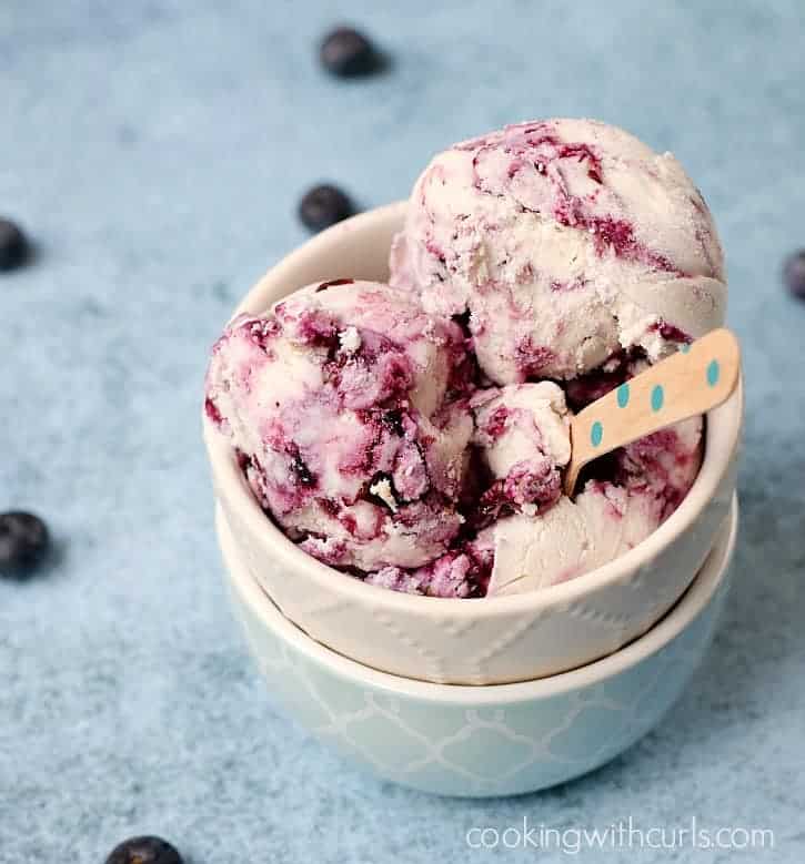 Dairy-free Blueberry Cheesecake Ice Cream | cookingwithcurls.com