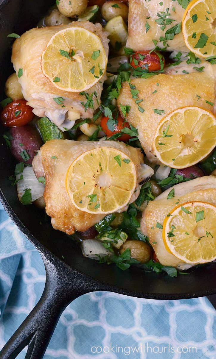 Lemon-Garlic Skillet Chicken with Vegetables! cookingwithcurls.com
