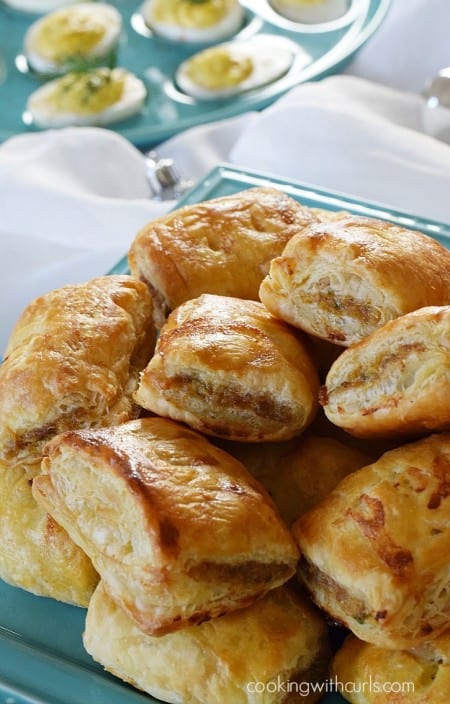 The most amazing Puff Pastry Sausage Rolls that are required at all holiday gathering in our family | cookingwithcurls.com