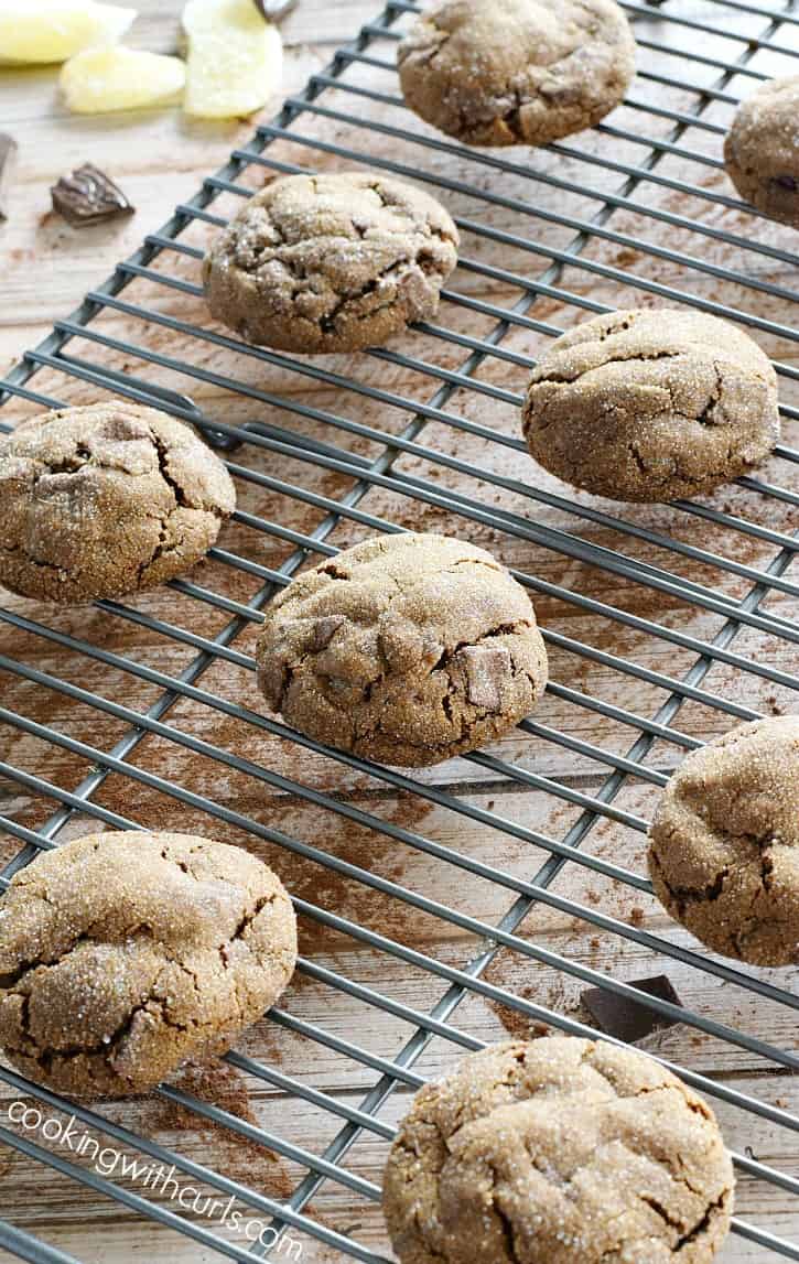 These Triple Ginger Chocolate Chunk Cookies are my new favorite holiday cookies! cookingwithcurls.com
