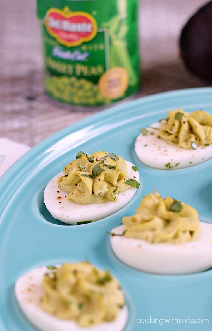 These Sweet Pea Deviled Eggs are perfect for your Easter Brunch table cookingwithcurls.com #10MinuteWow #ad