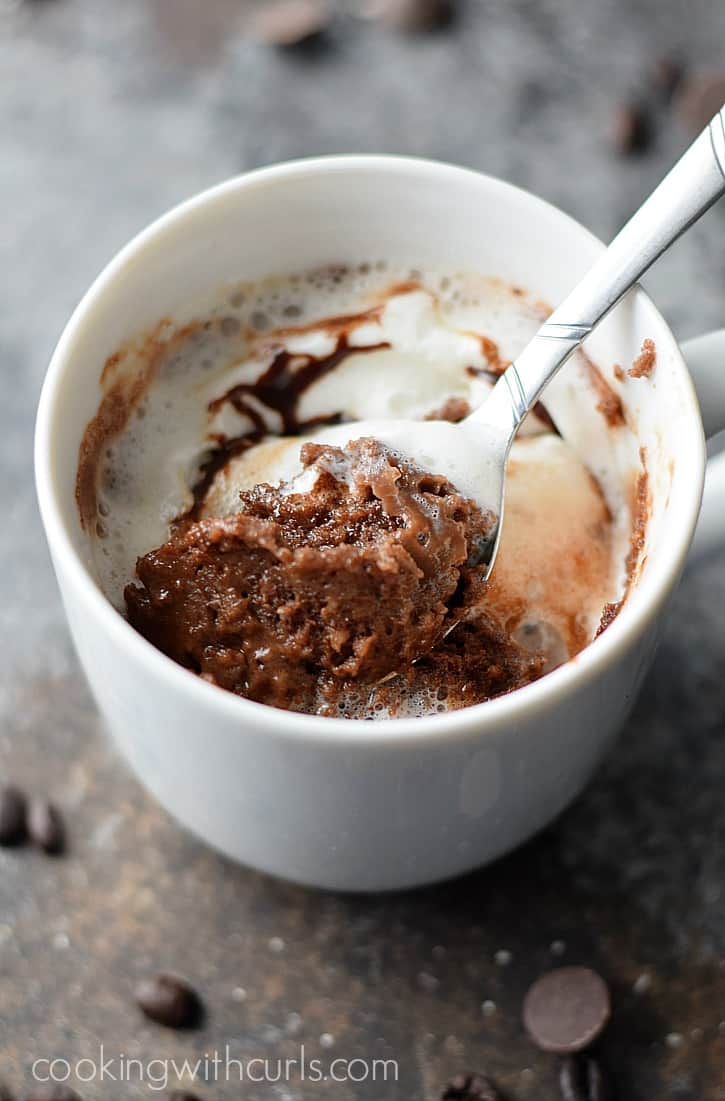 When chocolate cravings hit, this Caffè Mocha Mug Cake hits the spot | cookingwithcurls.com