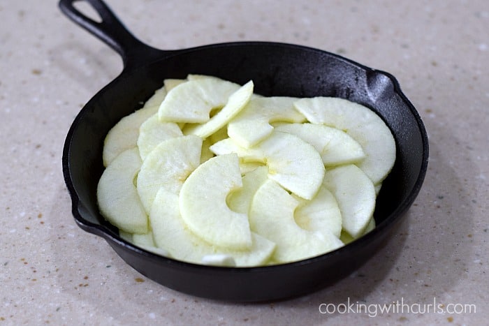 Apple Crisp for Two pan cookingwithcurls.com