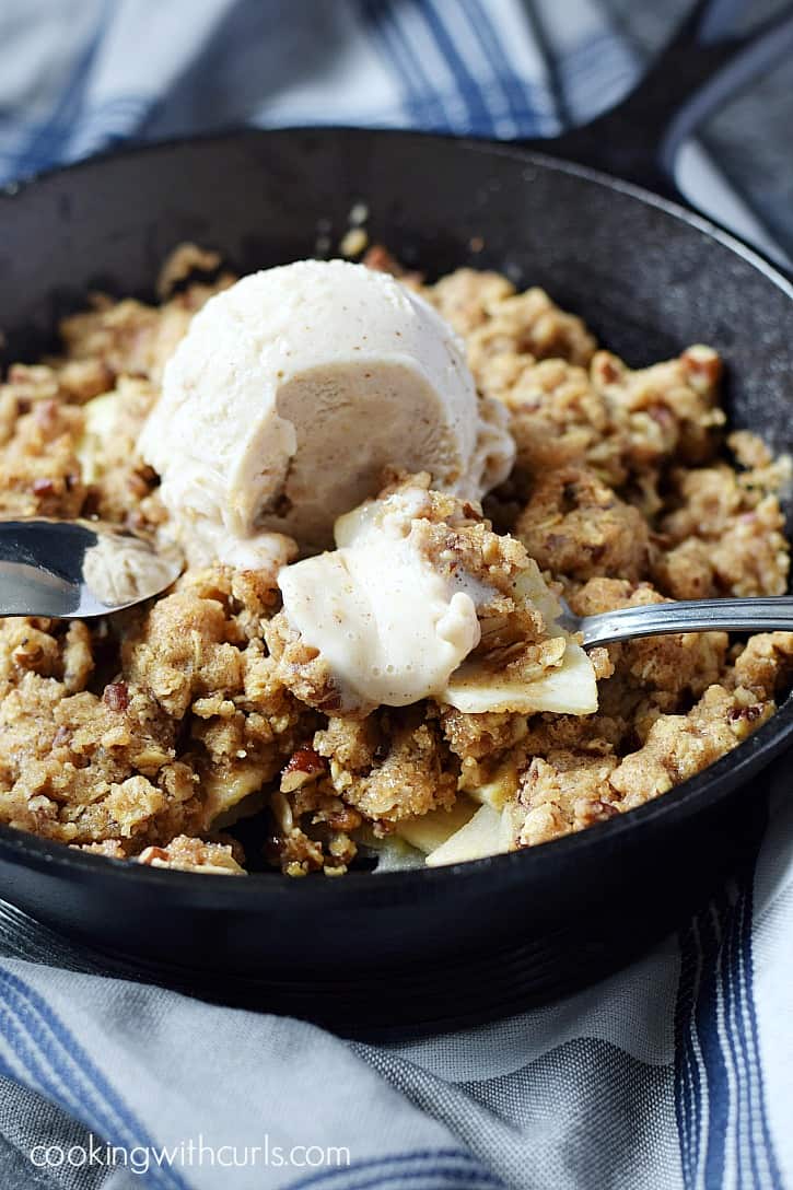 Apple Crisp for Two served with a scoop of vanilla ice cream | cookingwithcurls.com