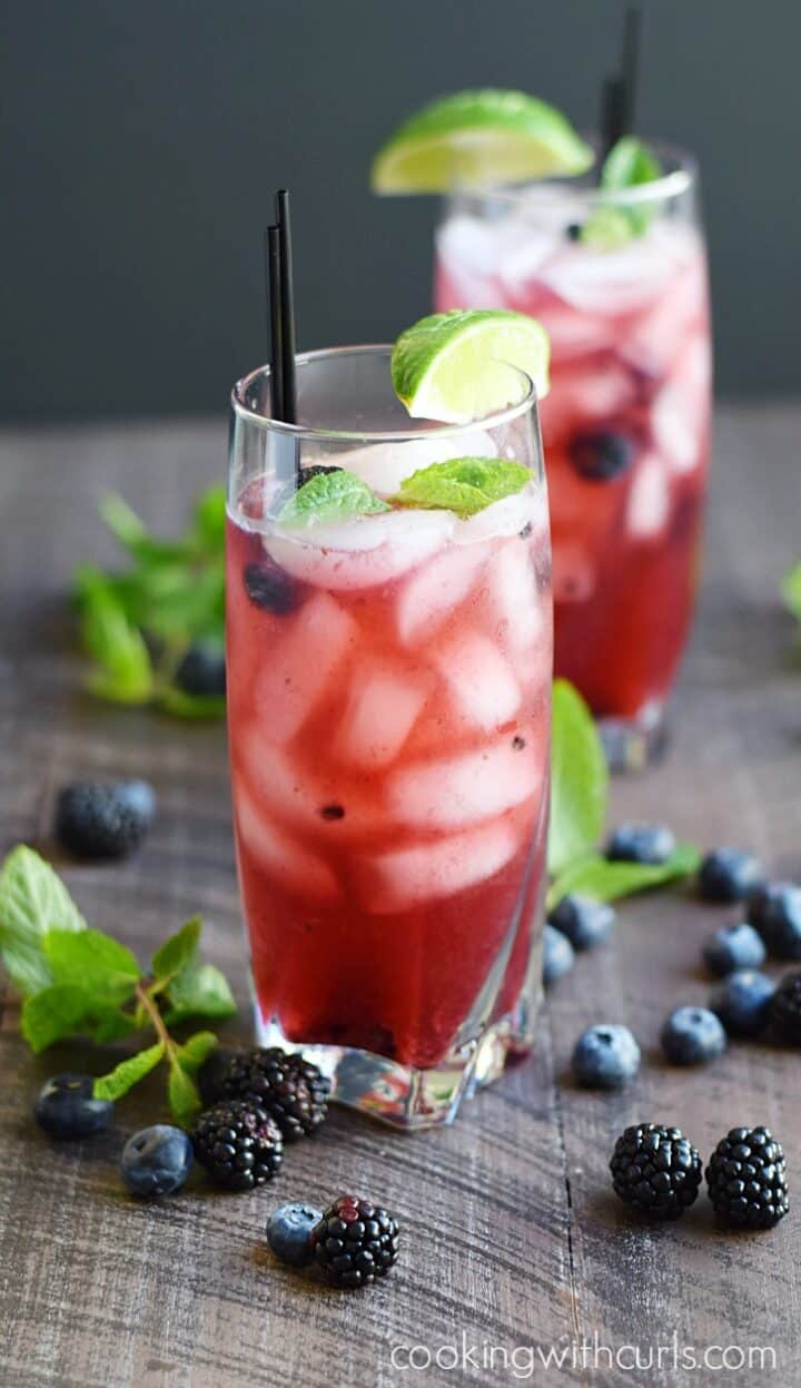 Berry Mojito - Cooking with Curls