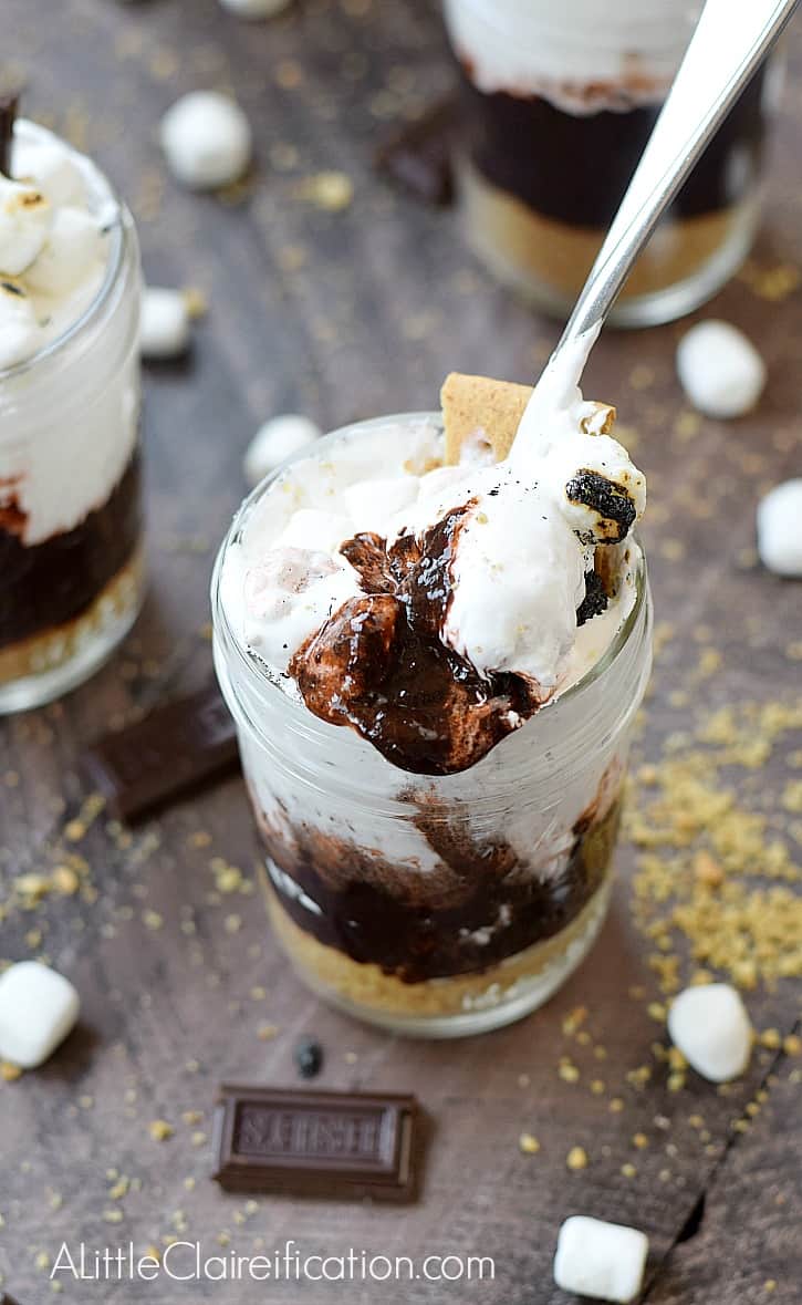 Cool and creamy S'mores in a Jar are the perfect summer treat and they don't require a campfire | www.alittleclaireification.com