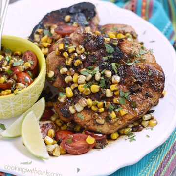 Southwest Pork Chops with sweet corn pan sauce is the perfect dinner for two | cookingwithcurls.com