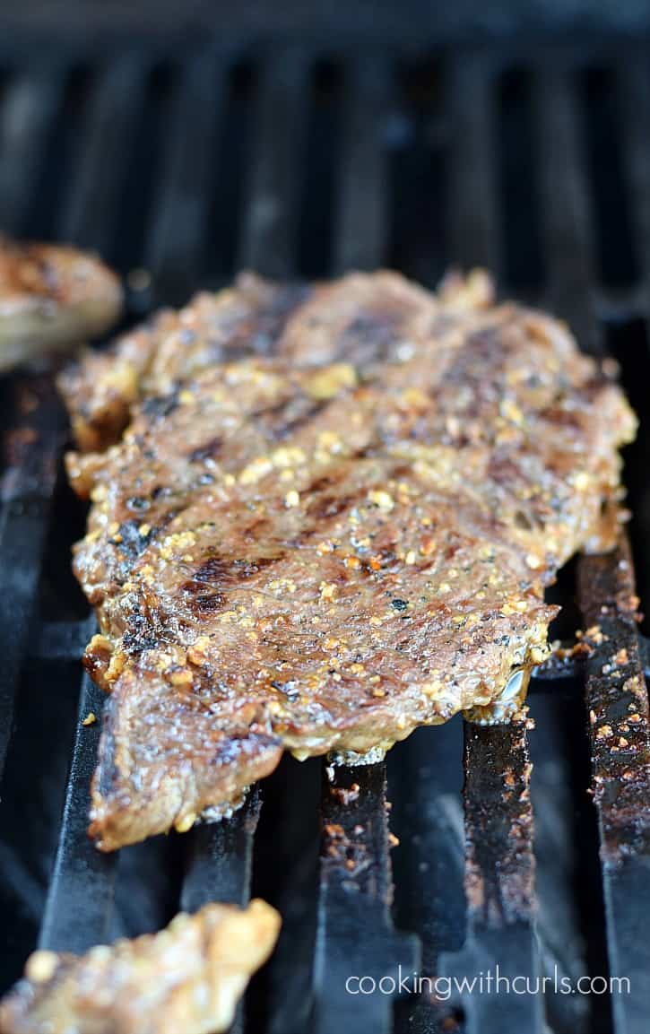 This Canadian Steak Marinade adds the perfect flavor to your grilled steaks | cookingwithcurls.com