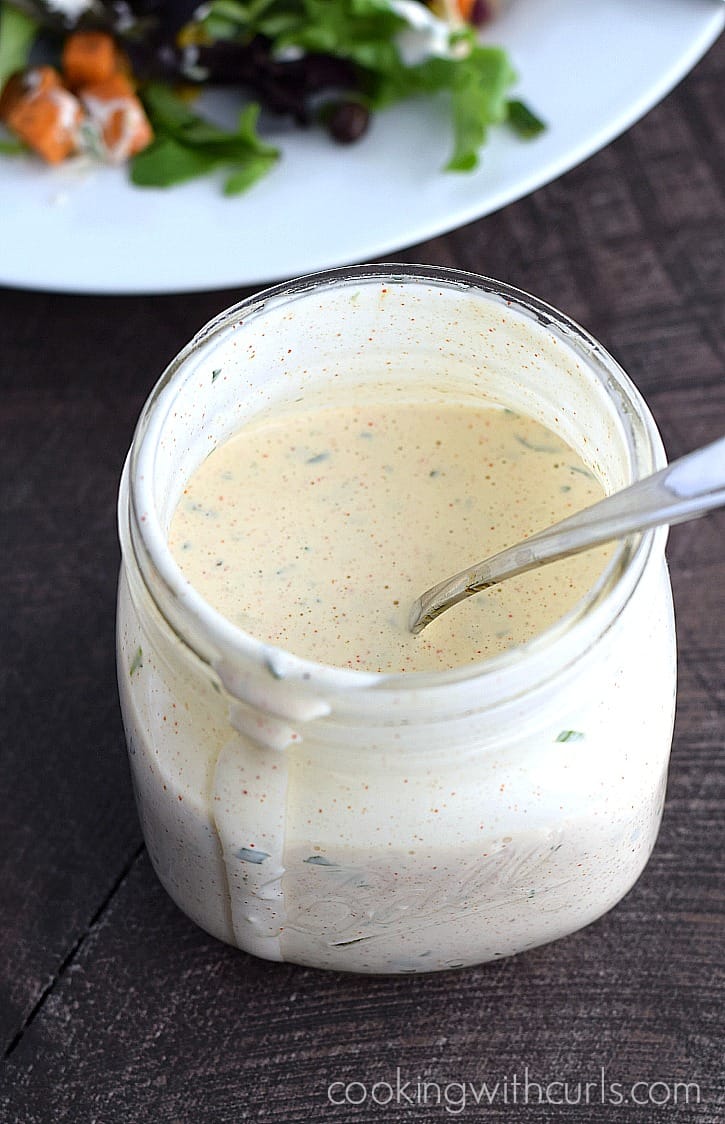 No southwest salad is complete without this creamy and delicious Chipotle Ranch Dressing | cookingwithcurls.com