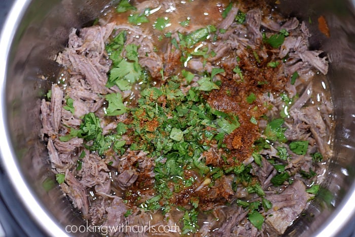 Mexican Style Shredded Beef {Instant Pot} cilantro cookingwithcurls.com