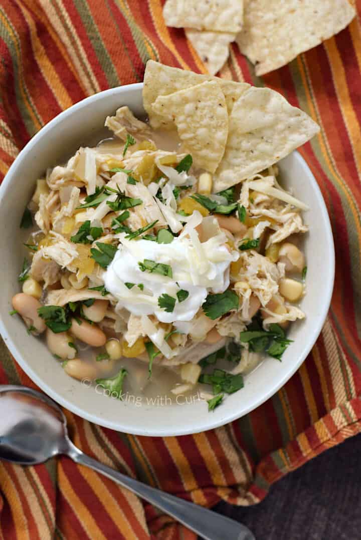 Slow Cooker White Chicken Chili - Cooking with Curls