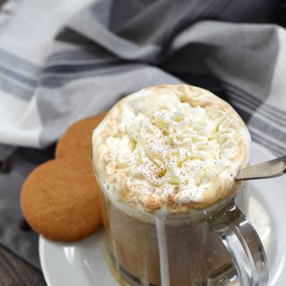 This Gingersnap Latte is creamy, delicious, and dairy-free | cookingwithcurls.com #SameSilkySmoothTaste #ad