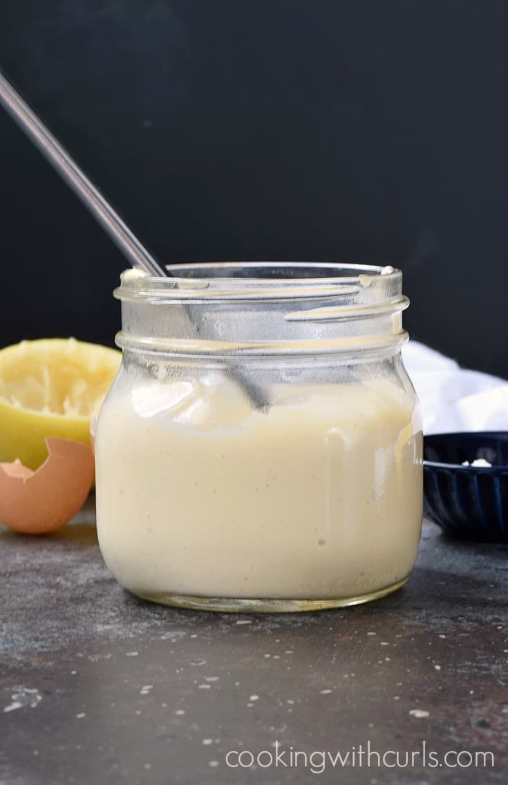 This Easy Blender Mayonnaise is incredibly simple to make and incredibly delicious! cookingwithcurls.com