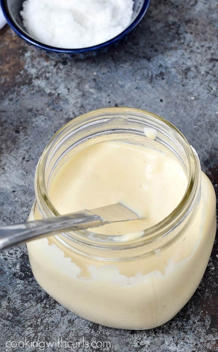 You need this Easy Blender Mayonnaise in your life. It is simple to prepare and you control the ingredients | cookingwithcurls.com