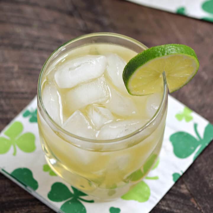 Looking-into-the-top-of-an-ice-filled-glass-with-Jameson-whiskey-lime-juice-and-ginger-ale-with-lime-garnish.