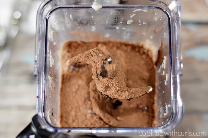 Paleo Chocolate Mousse blend cookingwithcurls.com