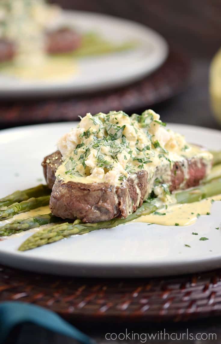 Are you looking for the perfect Date Night meal This Steak Oscar will impress even the pickiest dinner companion | cookingwithcurls.com