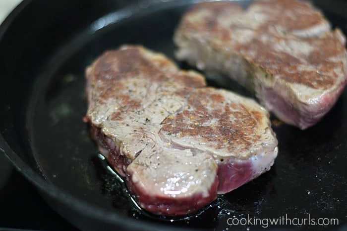 Steak Oscar skillet cookingwithcurls.com