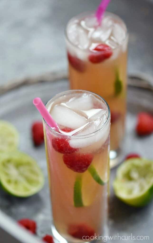 Raspberry Fizz Cocktail - Cooking with Curls