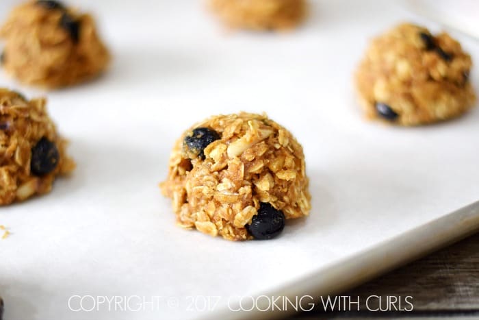Blueberry Breakfast Cookies scoop COPYRIGHT © 2017 COOKING WITH CURLS