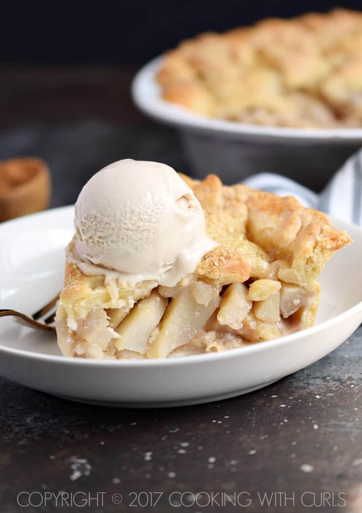 Bourbon-Pear Pie topped with ice cream is perfect for the holidays or any special occasion | COPYRIGHT © 2017 COOKING WITH CURLS